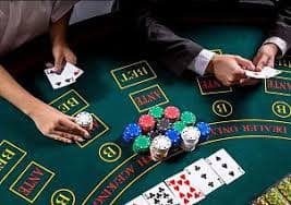 Responsible gaming reminders for slot-style entertainment on mobile